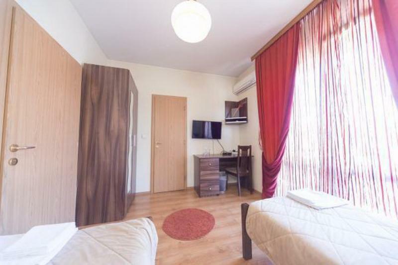 Hotel Piramida Podgorica Exterior foto